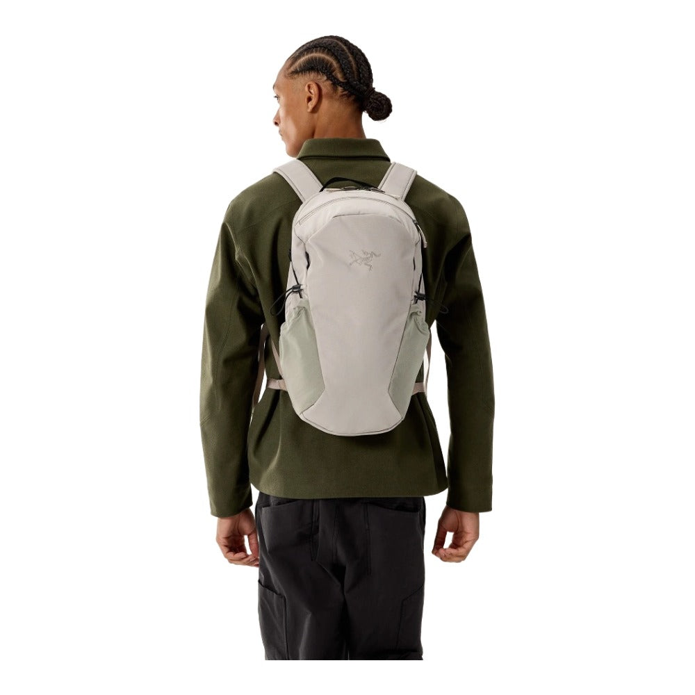 Arc'teryx Mantis 16 Backpack in Rune – Run Store Zurich