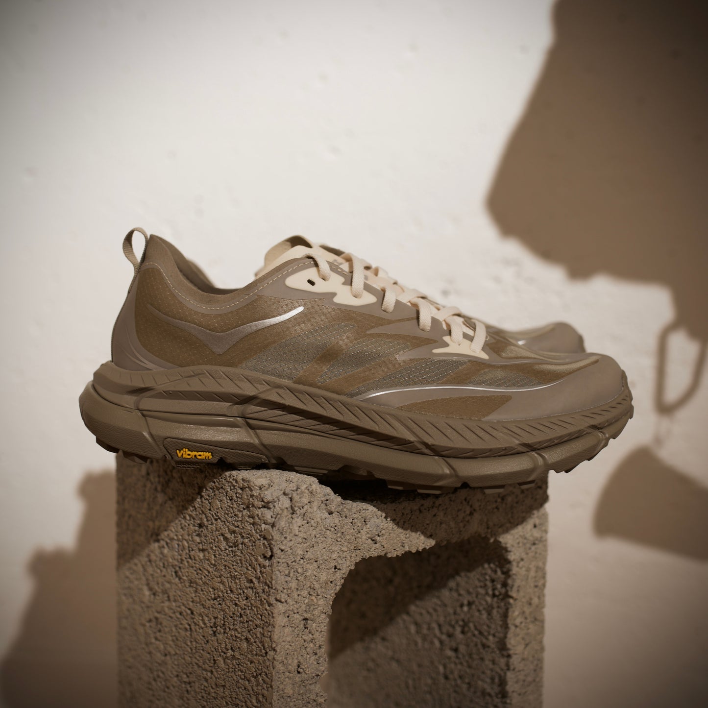 Hoka Mafate Speed 4 Lite Unisex - Light Roast / Oatmilk