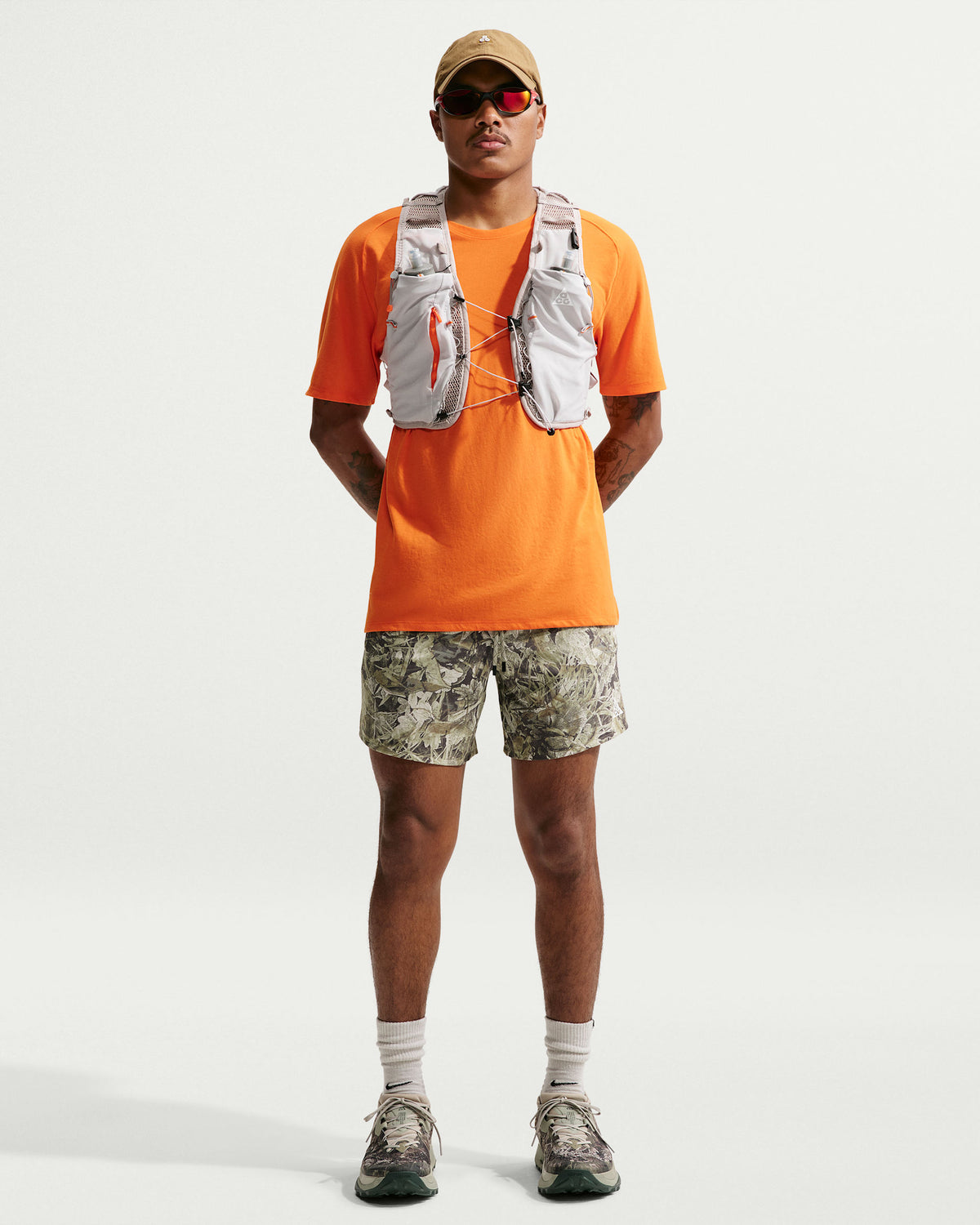 ACG Chamo Camo Men's Brief Lined Trail Running Shorts in Sequoia/Light Army/Summit White